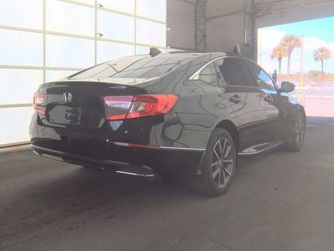 Used 2022 Honda Accord EX-L image 2