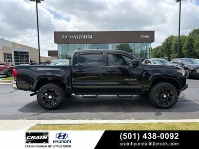 Used 2020 Toyota Tacoma SR5 w/ SR5 Appearance Package (SM)