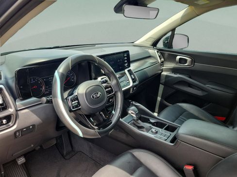 Used 2021 Kia Sorento S FWD image 16