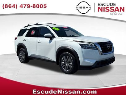 Certified 2025 Nissan Pathfinder SV