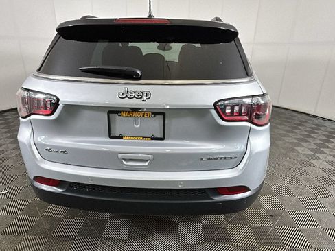 Used 2025 Jeep Compass Limited AWD/4WD image 4