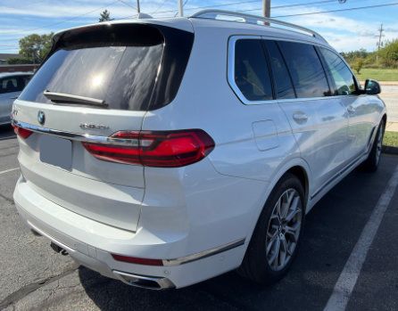 Used 2019 BMW X7 xDrive40i w/ Premium Package AWD/4WD image 3