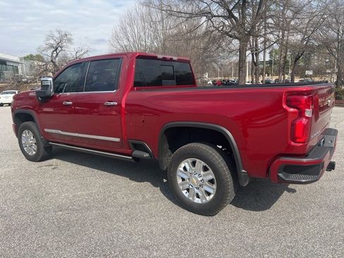 Used 2024 Chevrolet Silverado 2500 High Country w/ Technology Package image 3