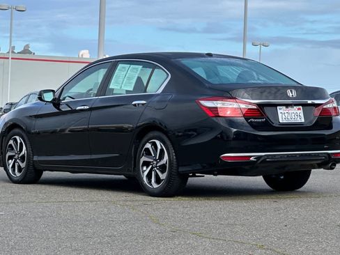 Used 2016 Honda Accord EX image 7