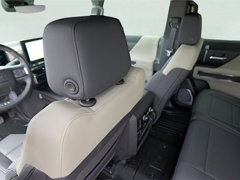 New 2026 GMC Hummer EV 2X image 22