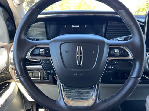 Used 2021 Lincoln Navigator L Black Label AWD/4WD image 25