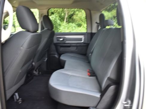 Used 2021 RAM 1500 Classic SLT RWD image 11