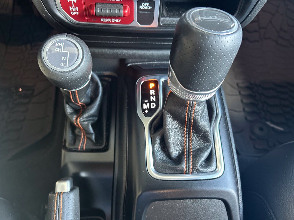 Used 2023 Jeep Gladiator Mojave w/ Cold Weather Group AWD/4WD image 17