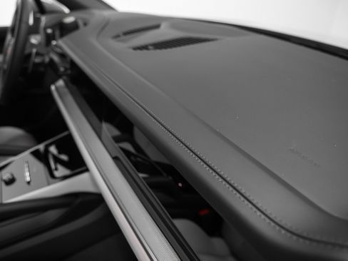 New 2026 Porsche Cayenne image 23