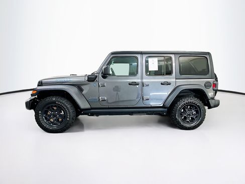 Used 2023 Jeep Wrangler Unlimited w/ Cold Weather Group AWD/4WD image 4