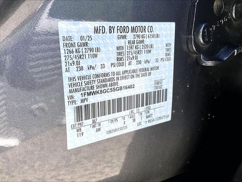 Certified 2025 Ford Explorer ST w/ Sun And Sound Package AWD/4WD image 34