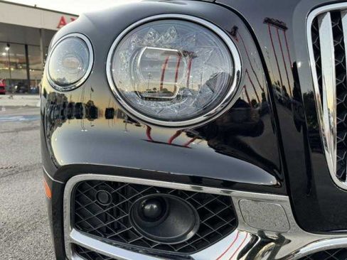 Used 2022 Bentley Flying Spur W12 image 13