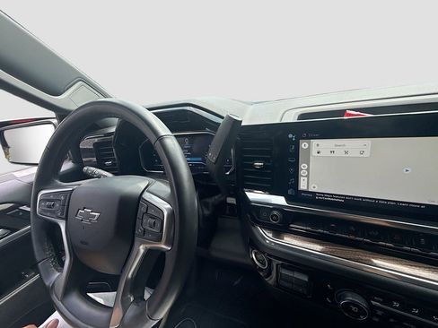 Used 2024 Chevrolet Silverado 1500 RST w/ Protection Package AWD/4WD image 18