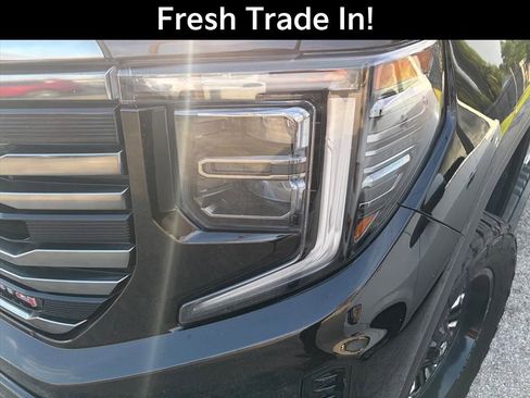 Used 2024 GMC Sierra 1500 AT4 w/ Technology Package image 4