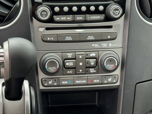 Used 2014 Honda Pilot Touring image 21