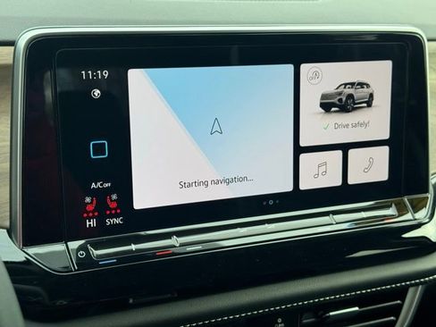 Used 2024 Volkswagen Atlas SE image 38