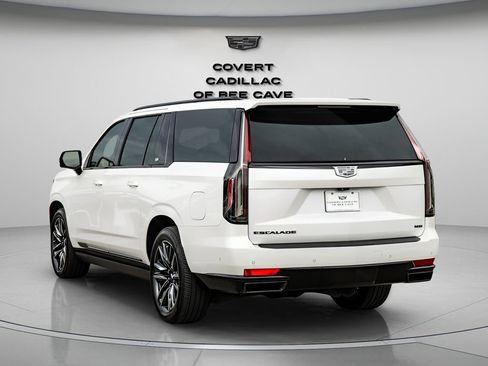 Used 2021 Cadillac Escalade ESV Sport w/ Driver Assist Tech Package image 8