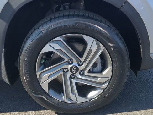 Used 2023 Hyundai Santa Fe SE image 10