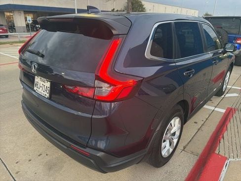 Used 2025 Honda CR-V LX image 5