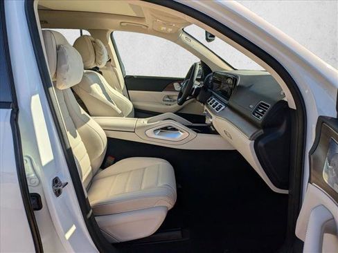 New 2026 Mercedes-Benz GLS 450 4MATIC image 23