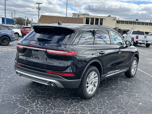 New 2026 Lincoln Corsair Premiere FWD image 3