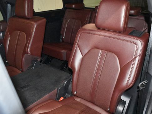 Used 2024 Ford Expedition Limited image 26