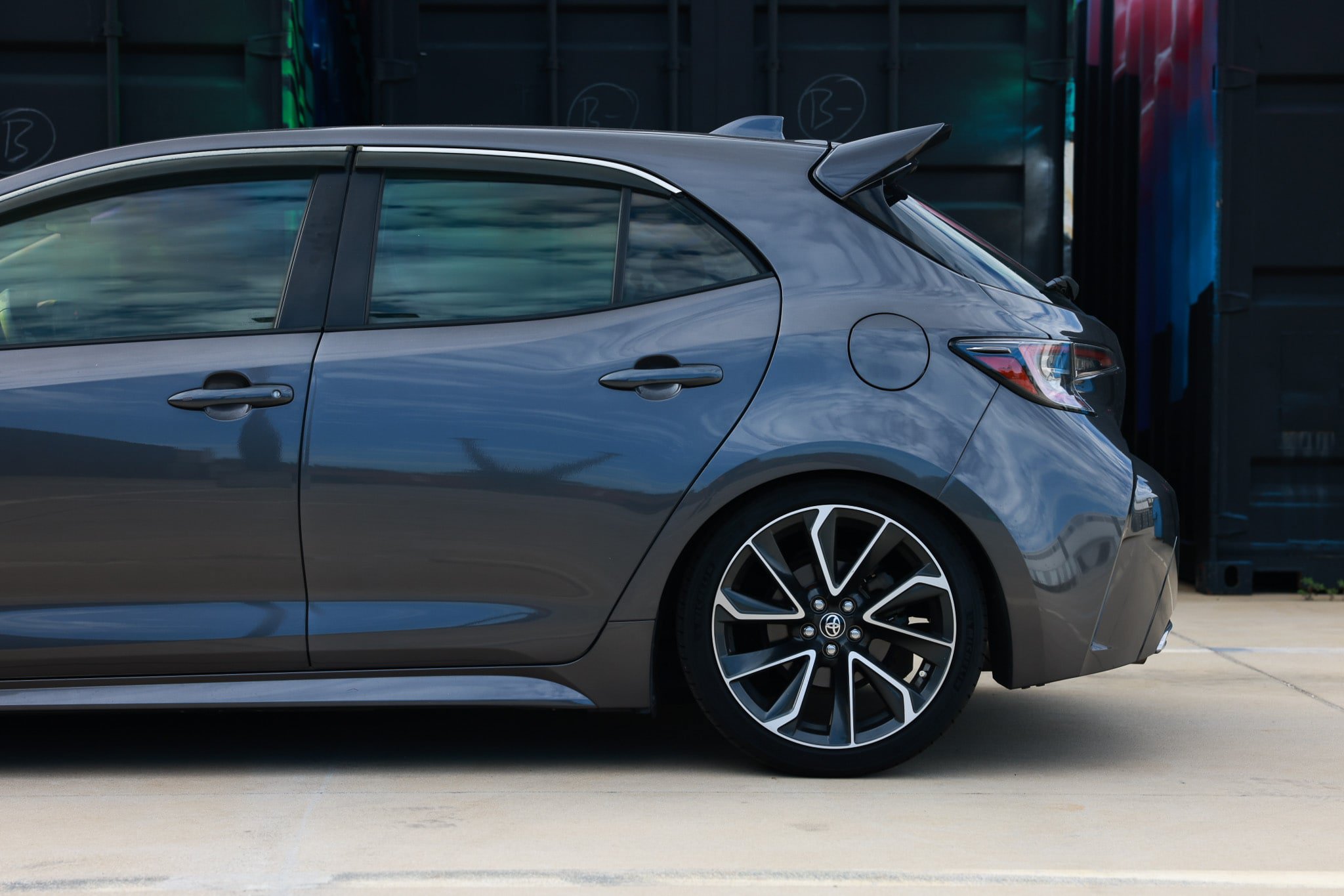 Used 2021 Toyota Corolla XSE FWD image 31