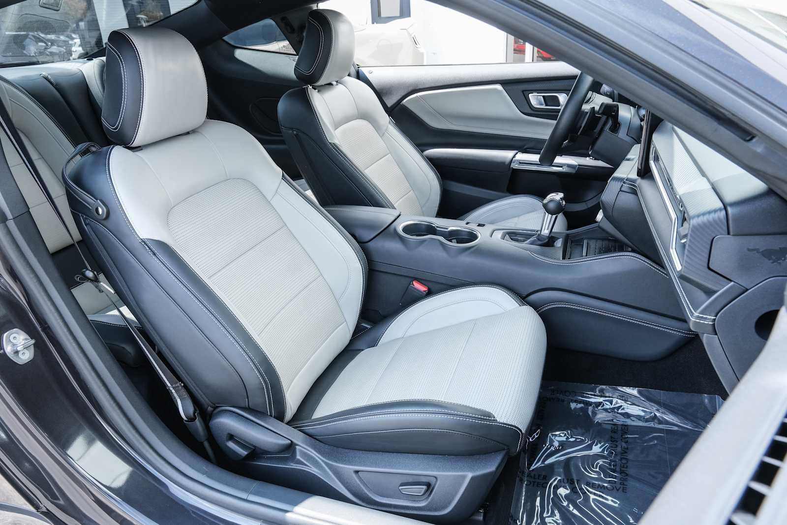 Used 2024 Ford Mustang GT Premium RWD image 28