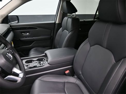 New 2025 Honda Pilot EX-L image 19
