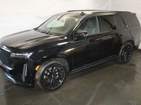 Used 2022 Cadillac Escalade Sport w/ Touring Package image 2