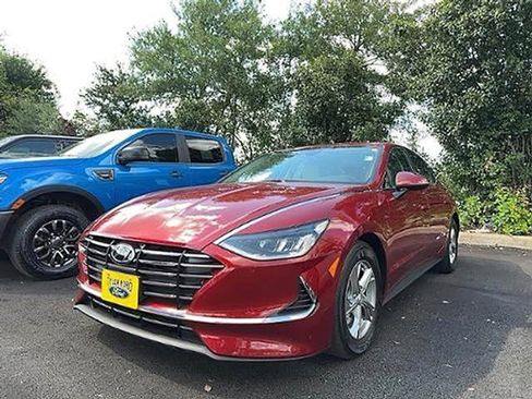 Used 2023 Hyundai Sonata SE FWD image 4