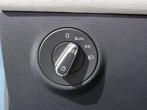 New 2026 Volkswagen Taos SEL AWD/4WD image 15
