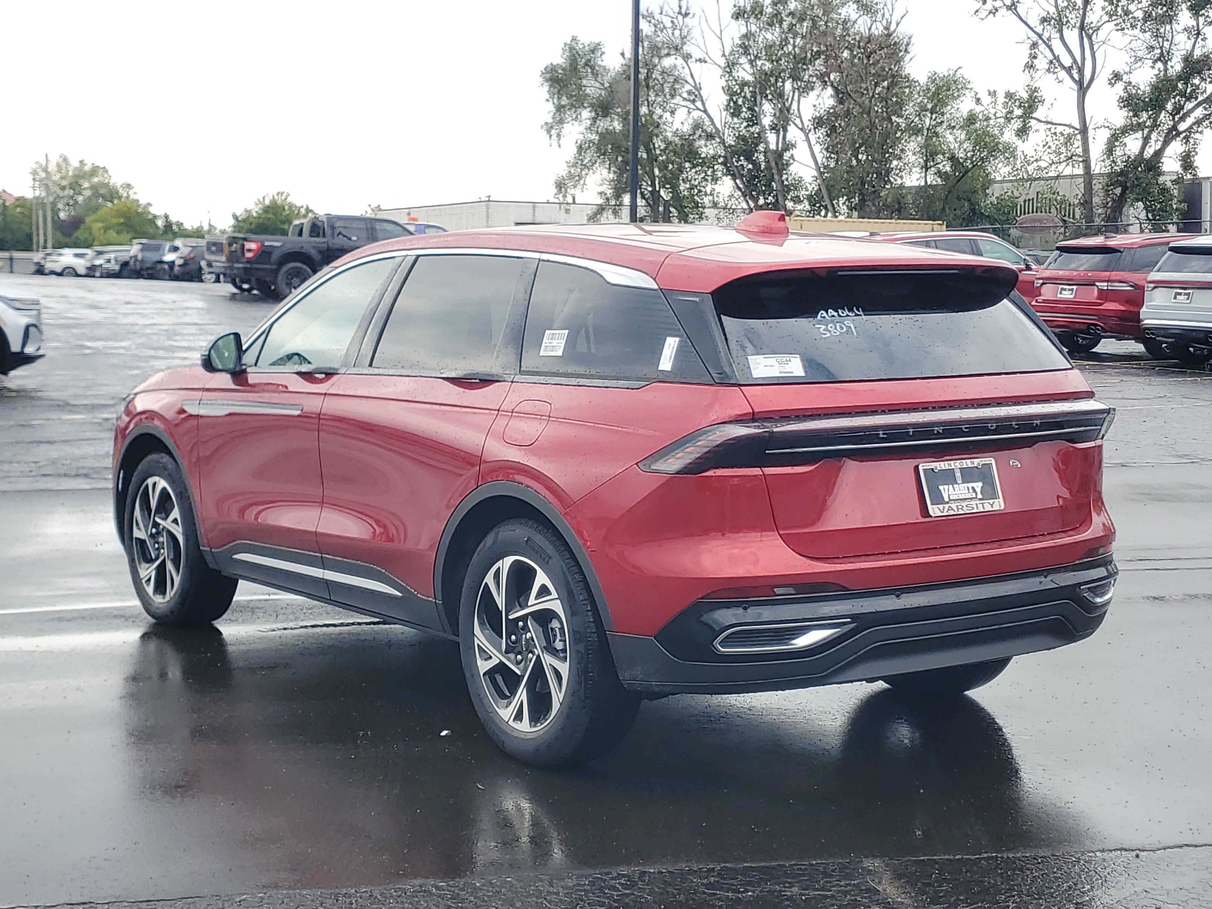New 2026 Lincoln Nautilus Premier AWD/4WD image 3
