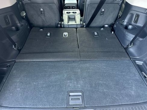 Used 2025 Honda Pilot Touring image 19