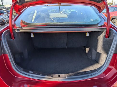 Used 2015 Ford Fusion SE w/ Equipment Group 201A image 32