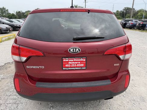 Used 2015 Kia Sorento LX FWD image 4