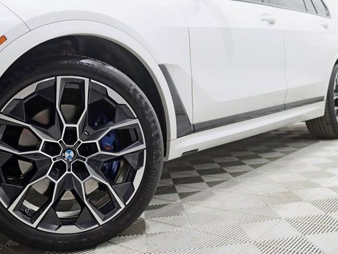 Used 2024 BMW X7 M60i w/ Executive Package image 4
