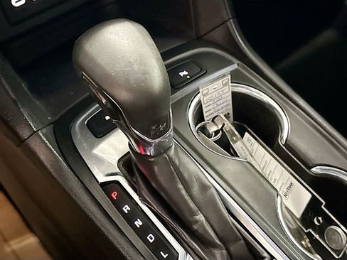 Used 2022 Chevrolet Equinox LT image 17