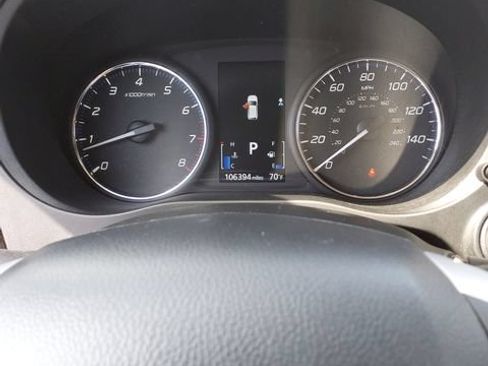 Used 2020 Mitsubishi Outlander ES FWD image 29