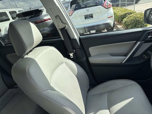 Used 2017 Subaru Forester 2.5i Limited image 11