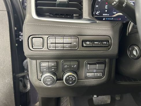 Used 2023 GMC Yukon Denali w/ Denali Reserve Package AWD/4WD image 19