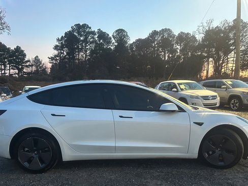 Used 2023 Tesla Model 3 Standard Range image 6