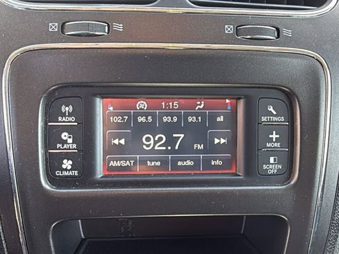 Used 2017 Dodge Journey SXT w/ Comfort/Convenience Group image 35