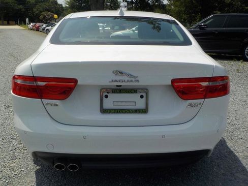 Used 2017 Jaguar XE Prestige AWD/4WD image 4