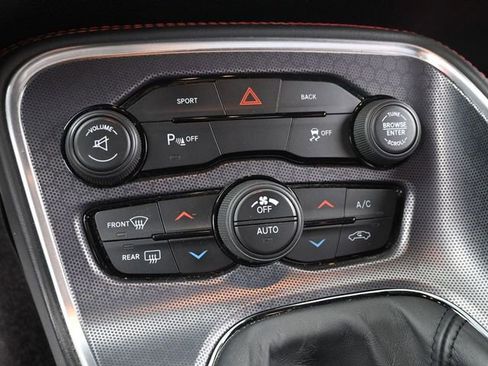 Used 2016 Dodge Challenger R/T Plus image 19