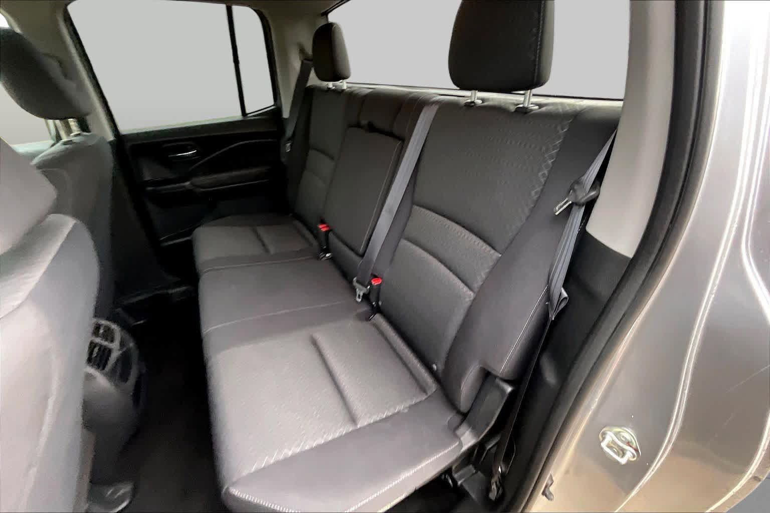 Used 2017 Honda Ridgeline RT image 19