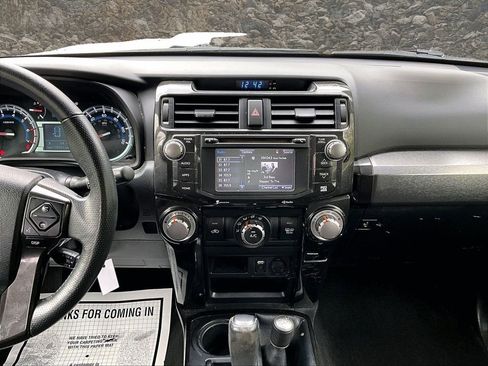 Used 2015 Toyota 4Runner Trail AWD/4WD image 6
