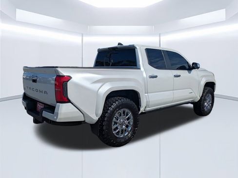Used 2025 Toyota Tacoma Limited image 3