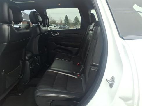 Used 2018 Jeep Grand Cherokee Altitude image 11