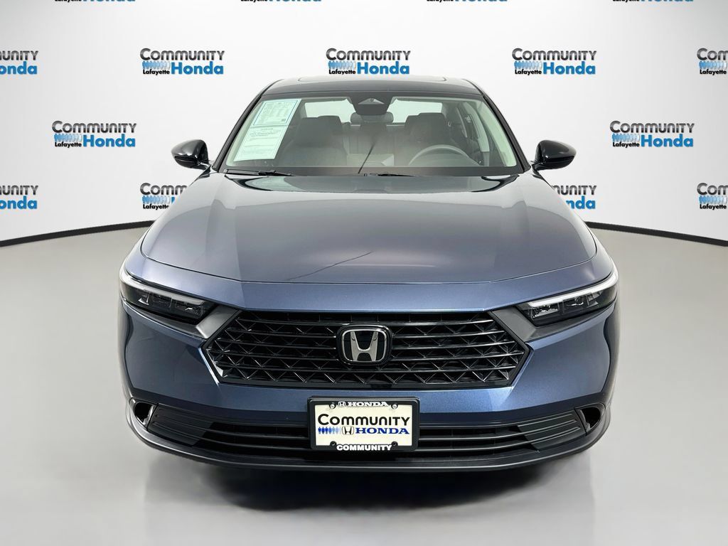 Used 2025 Honda Accord SE image 2